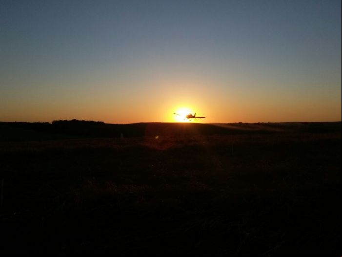 Imagem do dia - Aplicação aérea de defensivos em Sertão (RS). Envio do Engenheiro Agrônomo Luciano Remor